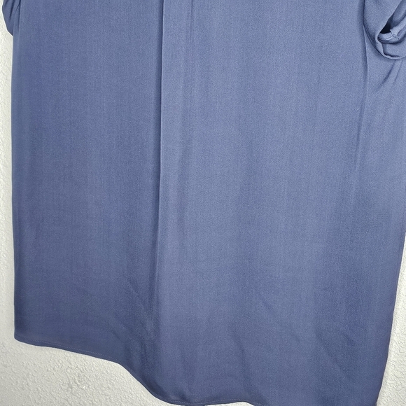 Joie Silk Top Womens Small Navy Blue V Neck Light Airy Flowy Classic Capsule - Picture 12 of 13